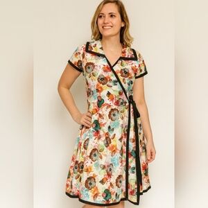 Retro tea party floral dress a line wrap dress. Vintage with tie. Size S/M.